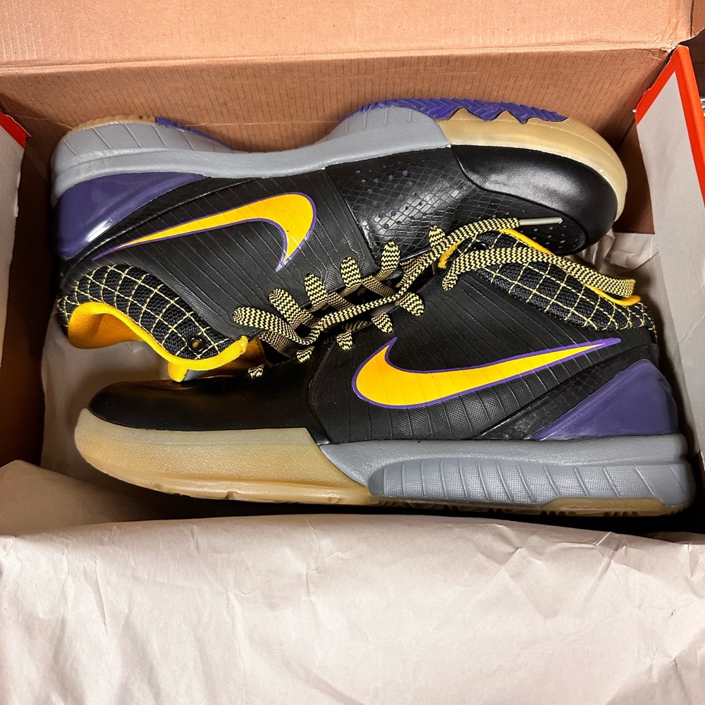 Nike Zoom Kobe IV 4